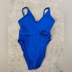 La Blanca swim size 8